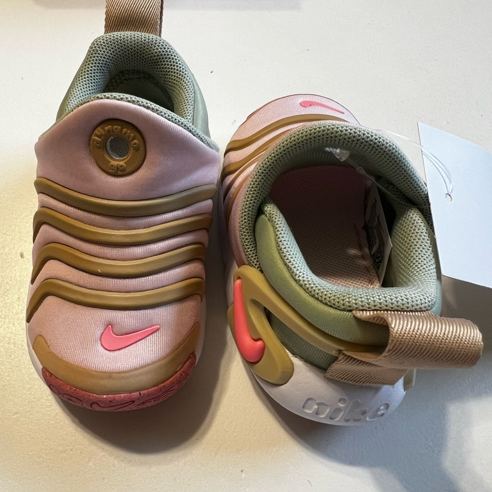 NIB NIKE Dynamo Go -pink foam size infant/toddler 4C